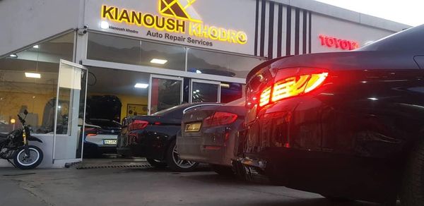 مجموعه تعمیرگاهی کیانوش خودرو ۱