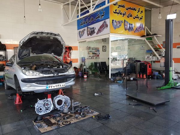 تعمیرگاه بیمارستان خودرو ۲