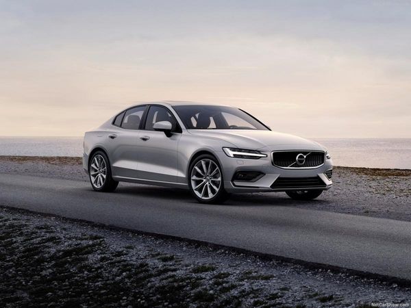 محدود شدن سرعت خودرو های ولوو - Volvo ۲