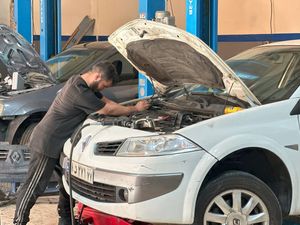 تعمیرگاه ایران رنو در تهرانپارس