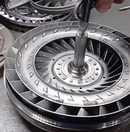 تعمیرگاه تخصصی گیربکس مستر دیاگ ۳