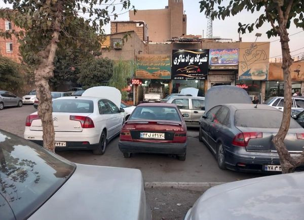 تعمیرگاه بهزاد شاکری در کرج ۱