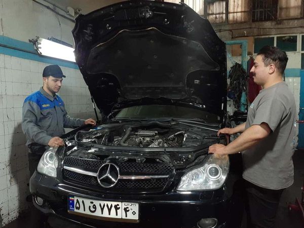 تعمیرگاه رنجبر در شرق تهران ۱
