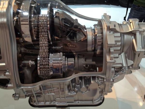 گیربکس CVT چیست ؟ + 5 مزیت و 4 معایب آن به نسبت دیگر گیربکس ها ۳