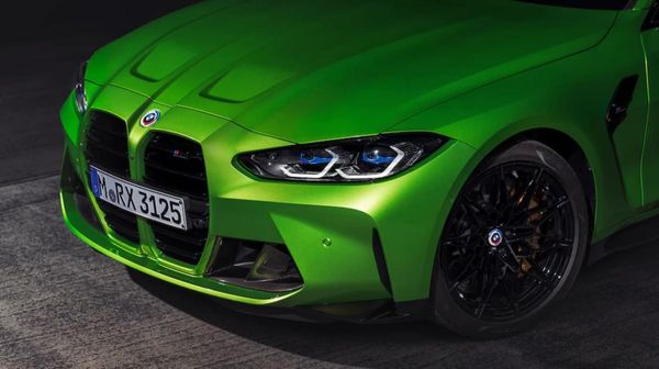 نشان افتخار BMW M در سالگرد 50 سالگی M Power ۲