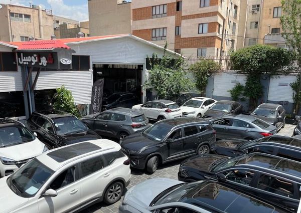 نمایندگی فروش و تعمیرگاه مدیران خودرو خسروانی در استاد معین - کد 193 ۱