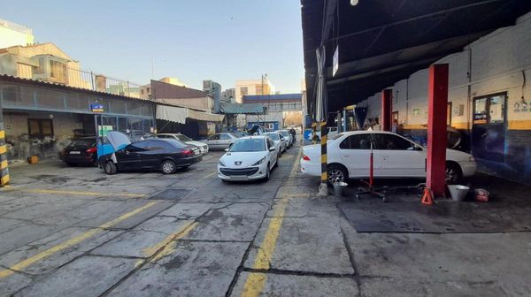 نمایندگی و تعمیرگاه ایران خودرو در میدان حر - کد 1032 ۲
