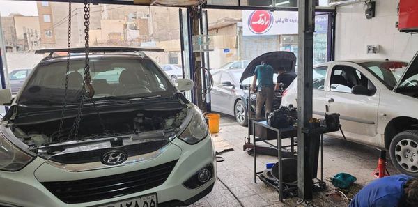 تعمیرگاه اسدی نیا در شادآباد ۱