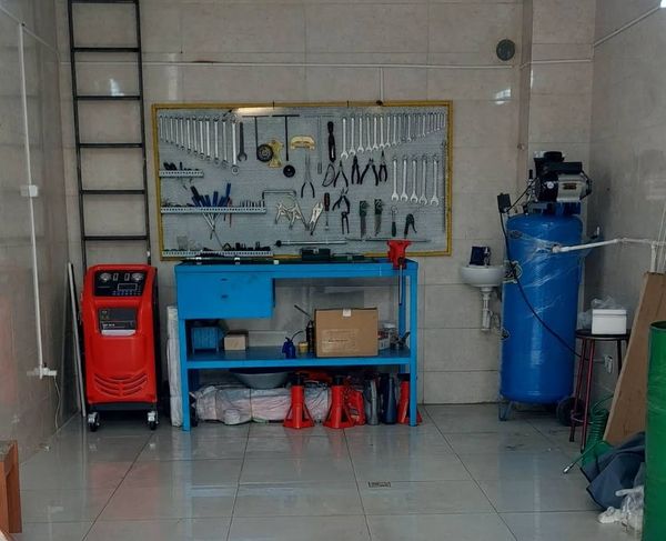 تعمیرگاه فرانس در اکباتان ۲