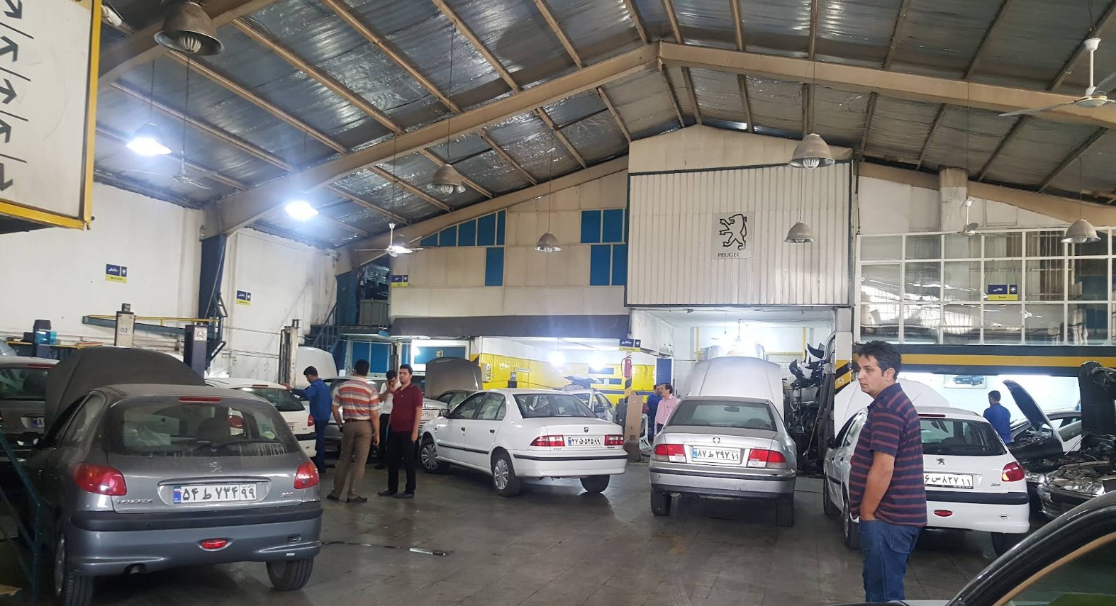 نمایندگی و تعمیرگاه ایران خودرو در استاد حسن بنا شمالی - کد 1117