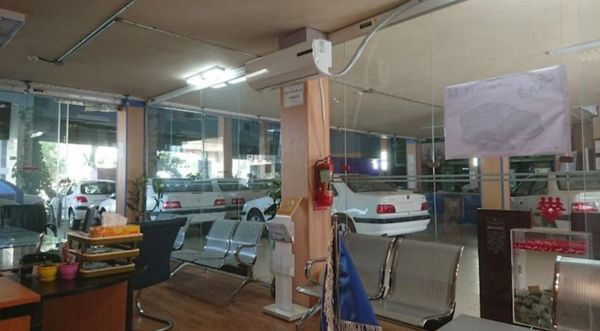 نمایندگی ایران خودرو اویسی در خیابان امام خمینی در قم - کد 1301 ۳