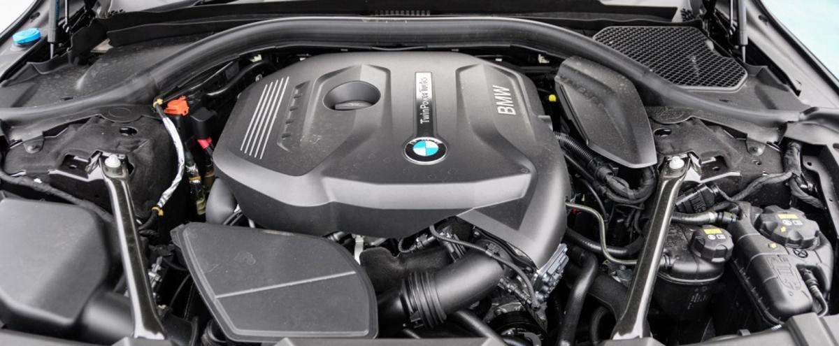 بی ام و 730 موتور.jpg