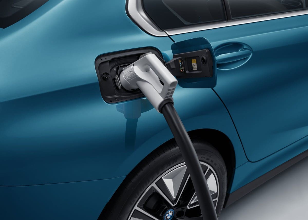 بی ام و i3 برقی در یک قدمی بازار ایران - 2.jpg