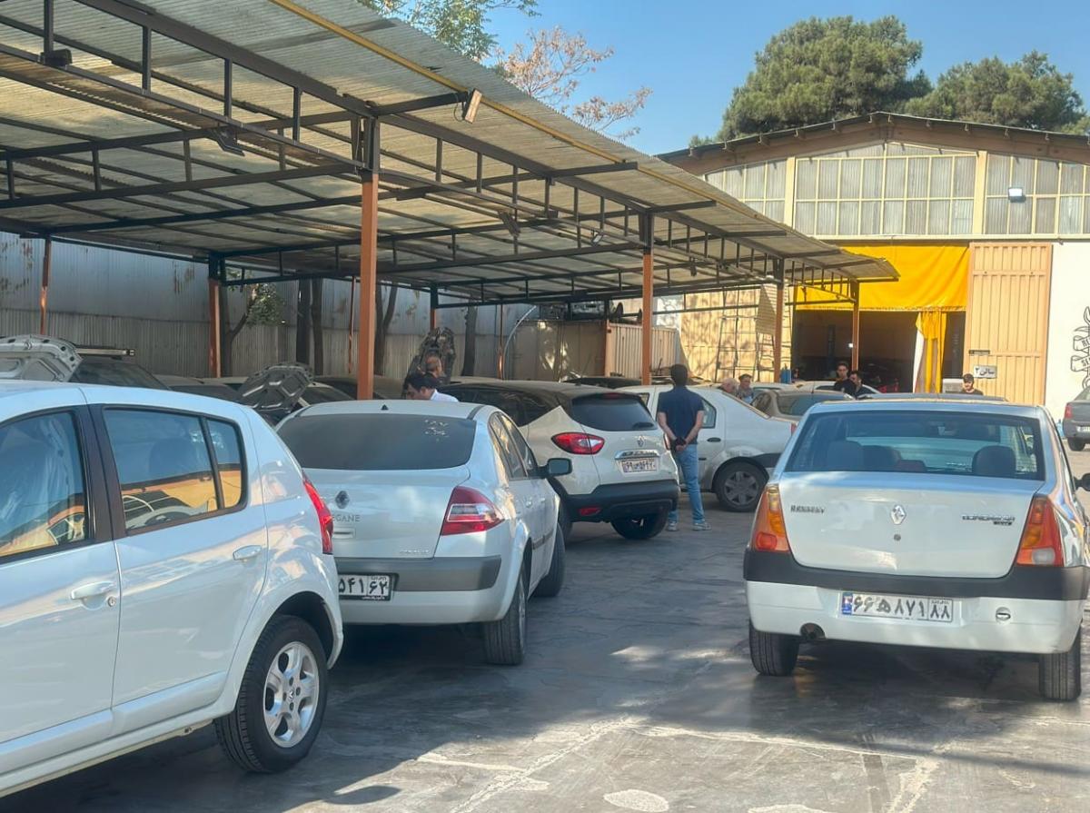 تعمیرات تخصصی ایران رنو - نمای بیرون تعمیرگاه _0.jpg