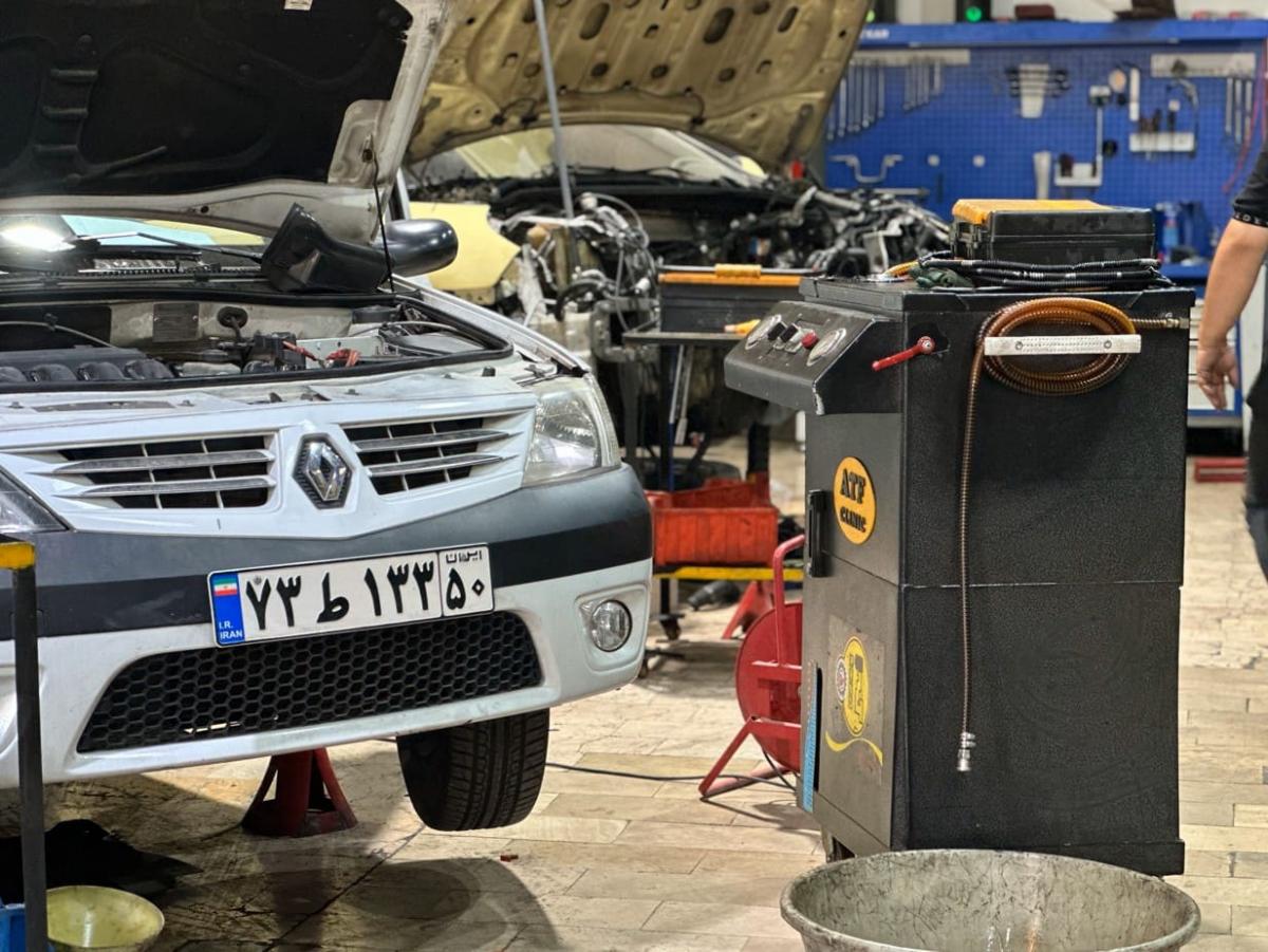 تعمیرات تخصصی رنو ال 90 - تعویض روغن گیربکس_0.jpg
