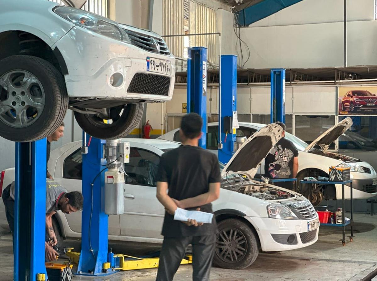 تعمیرات تخصصی رنو ال 90 - نمای داخلی تعمیرگاه_0.jpg