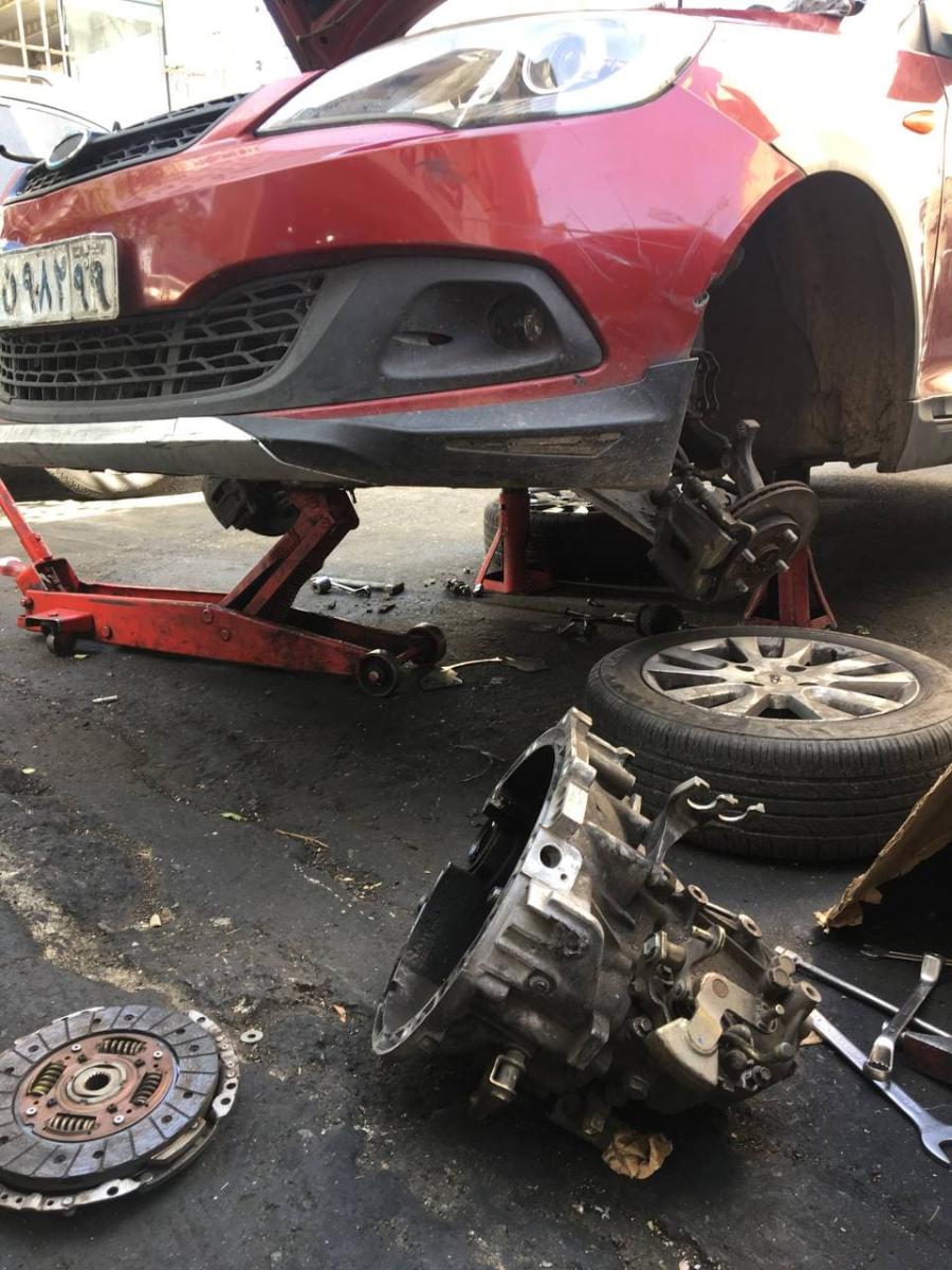 تعمیرات جلوبندی در سامیت خودرو.jpg