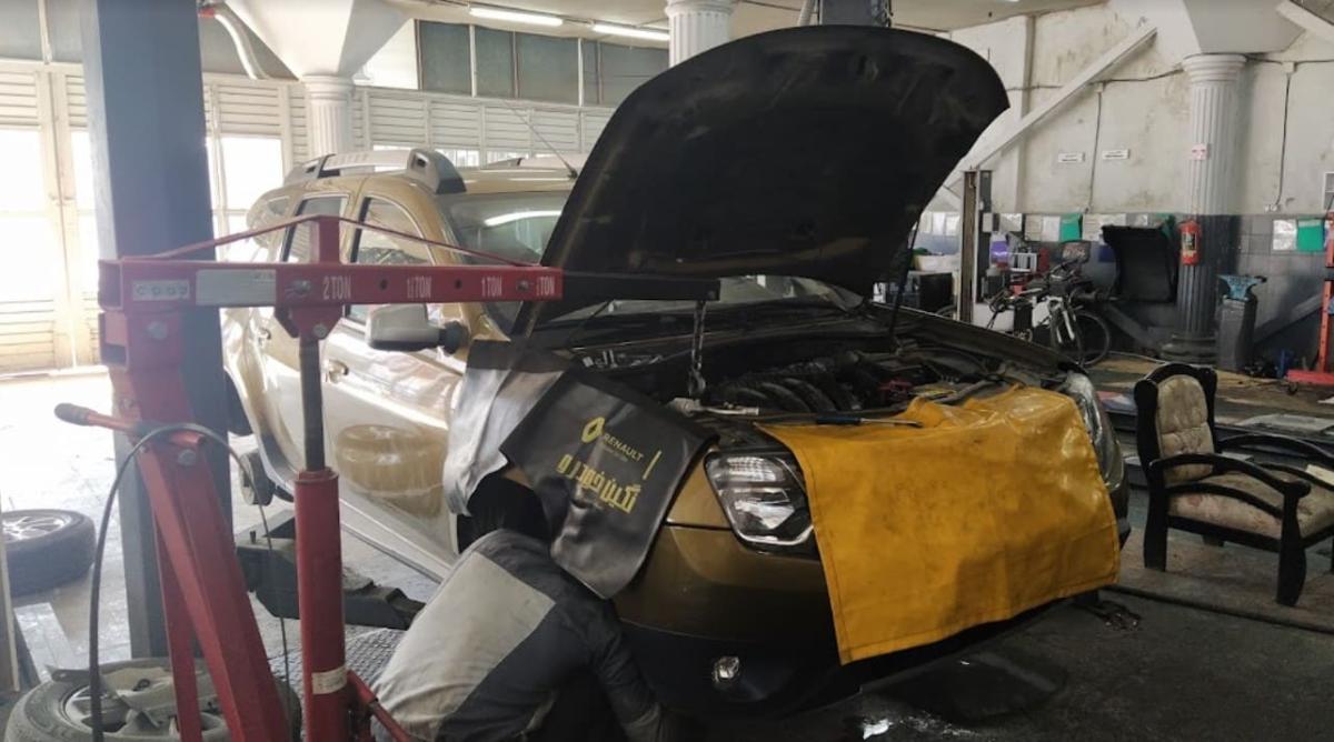 تعمیرات داستر در نمایندگی رنو رشت.jpg