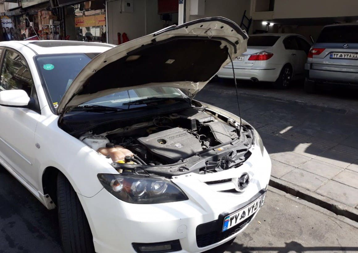 تعمیرات مزدا 3 قدیمی.jpg