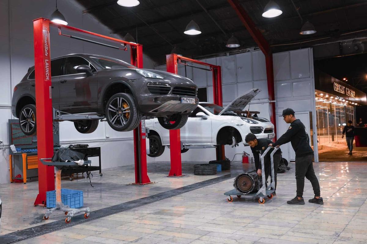 تعمیرات گیربگس پورشه کاین.jpg