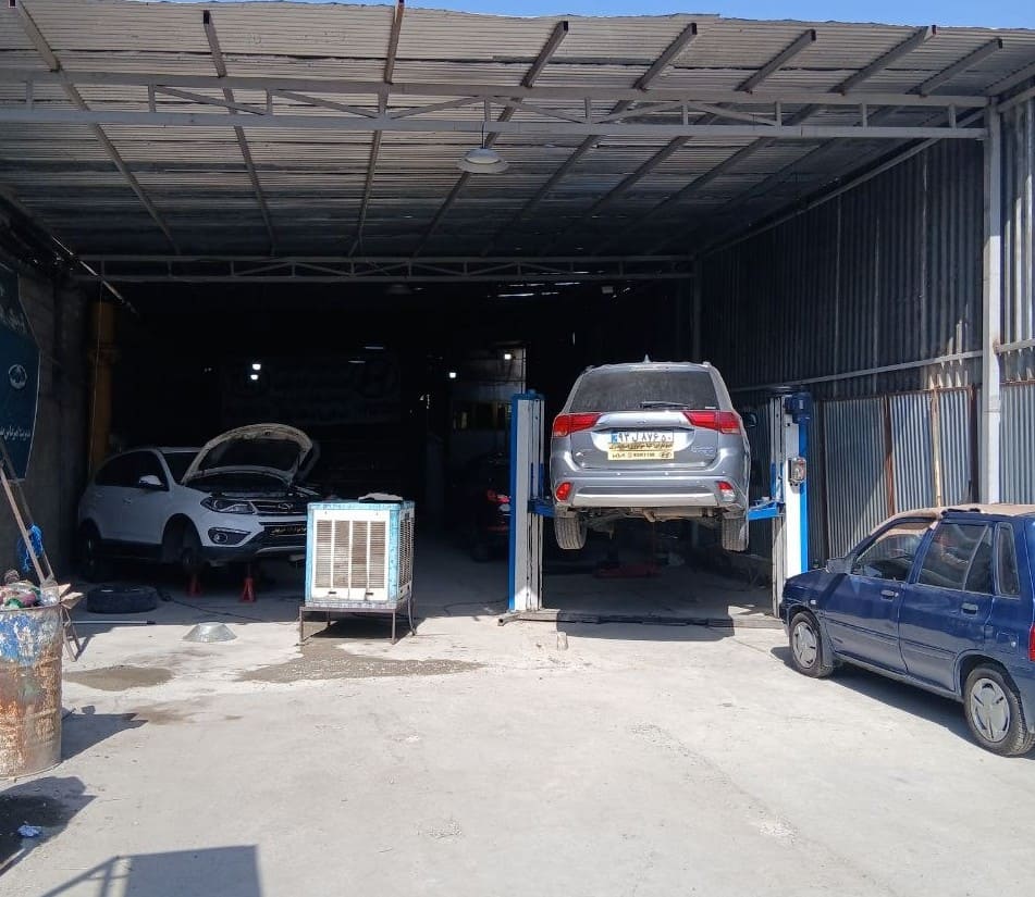 تعمیرگاه اسکندری - نما داخل .jpg