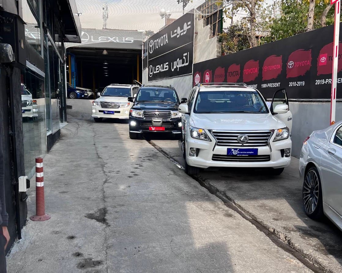 تعمیرگاه اُکا در مرزداران -تعمیرات لندکروز.jpg