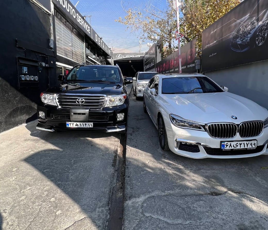 تعمیرگاه اُکا در مرزداران.jpg