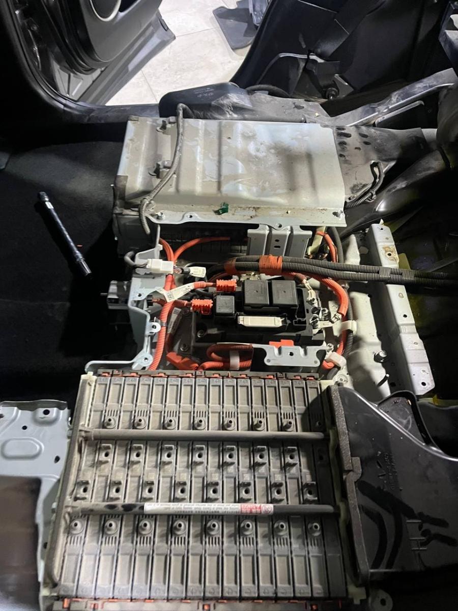 تعمیرگاه بابایی.jpg