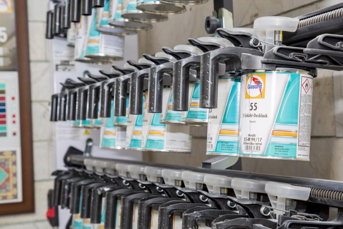 تعمیرگاه تخصصی پروشات خودرو - رنگ.jpg