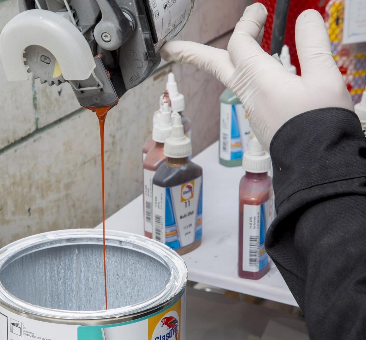 تعمیرگاه تخصصی پروشات خودرو - نقاشی 2.jpg