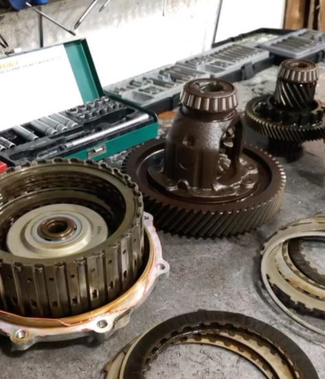 تعمیرگاه تخصصی گیربکس مستر دیاگ.JPG