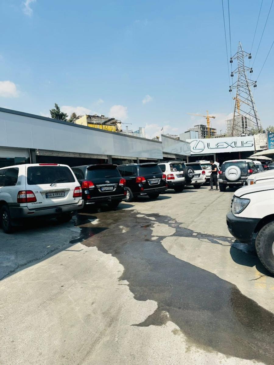 تعمیرگاه تویوتا سنتر - تعمیرات لندکروز اتاق 200_0.jpg