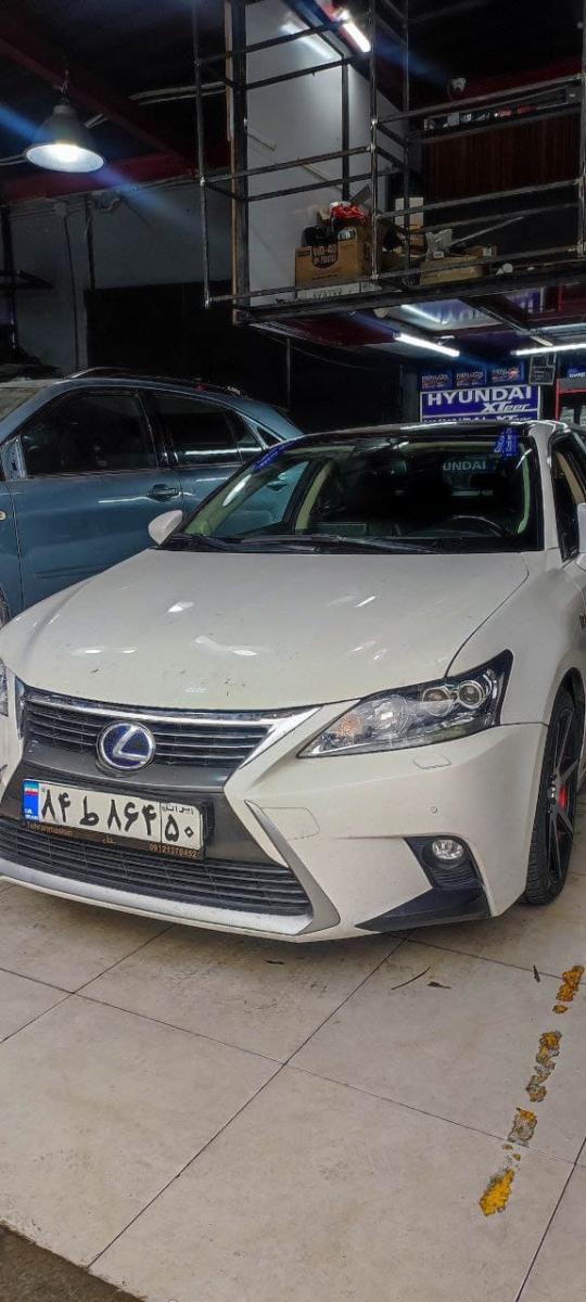 تعمیرگاه تویوتاپ - تعمیرات لکسوس CT20.jpg