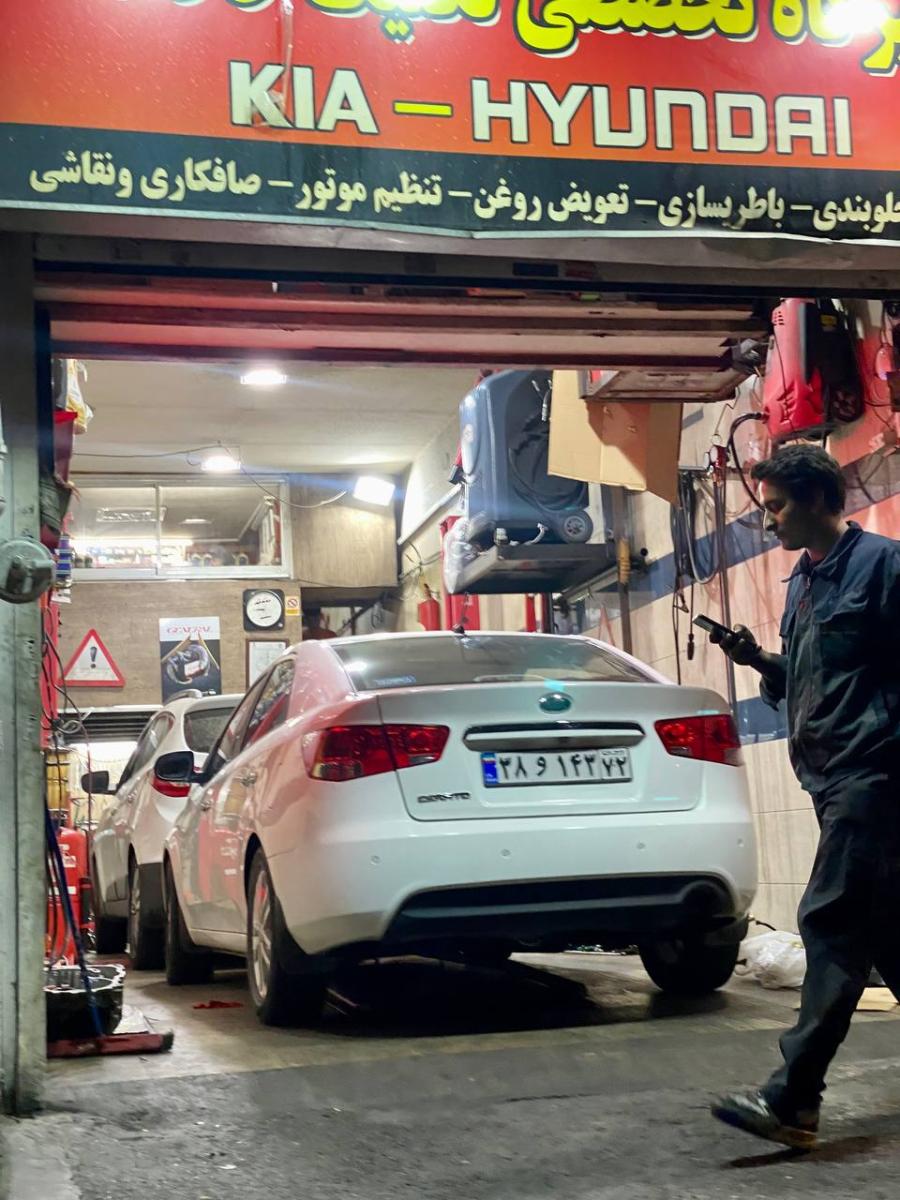 تعمیرگاه تکنیک 2000.jpg