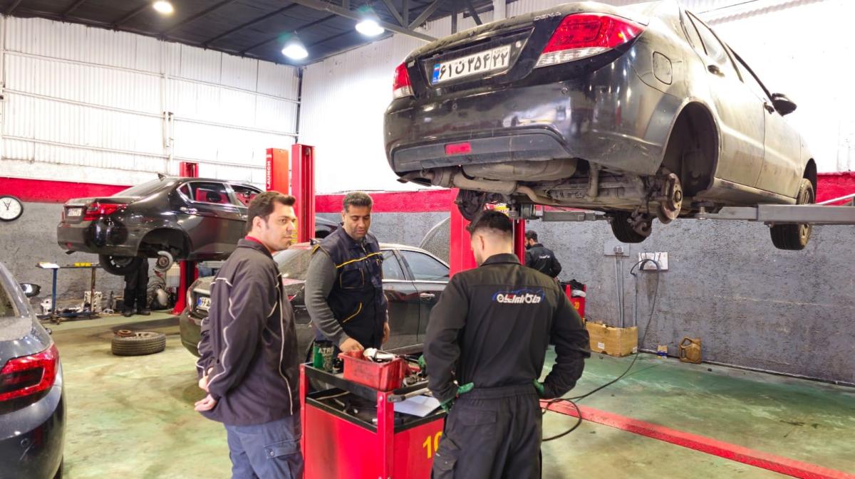 تعمیرگاه دناکار ایرانیان - 11.jpg