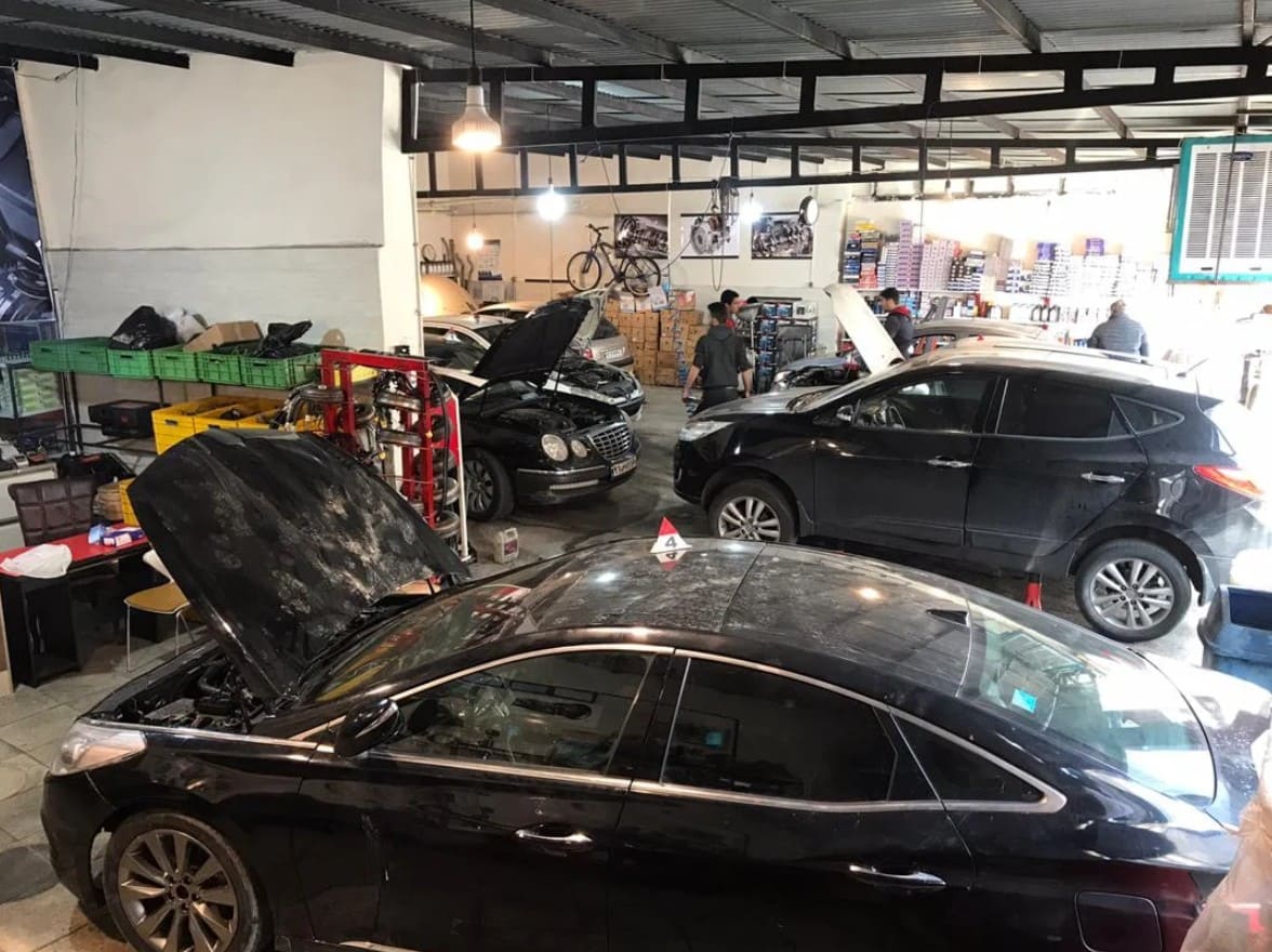 تعمیرگاه فرشید و فرشاد در مرزداران - تعمیرات هیوندای و توسان.jpg