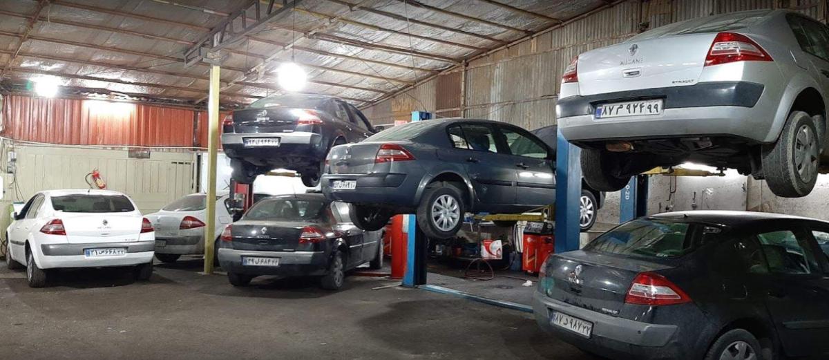 تعمیرگاه فورکی در میدان رسالت.jpg