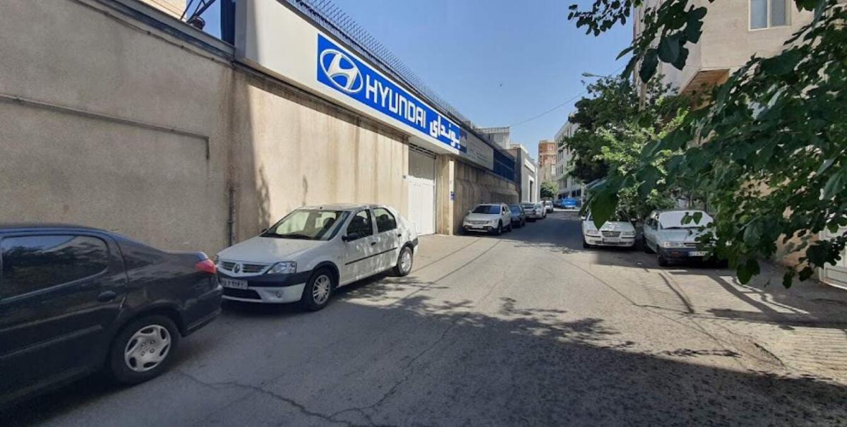 تعمیرگاه مجاز هیوندای آسان موتور.jpg