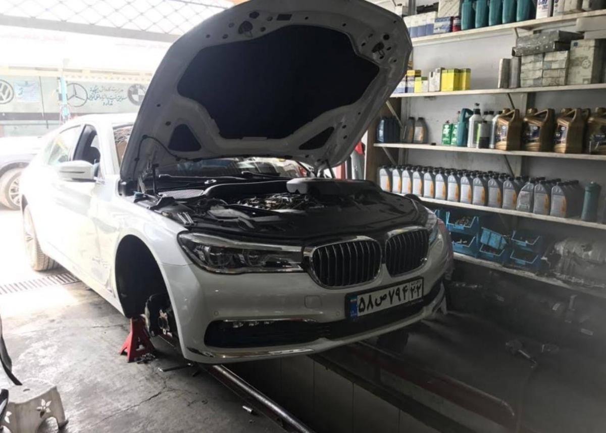 تعمیرگاه مجید صالحی در غرب تهران - تعمیرات BMW.jpg