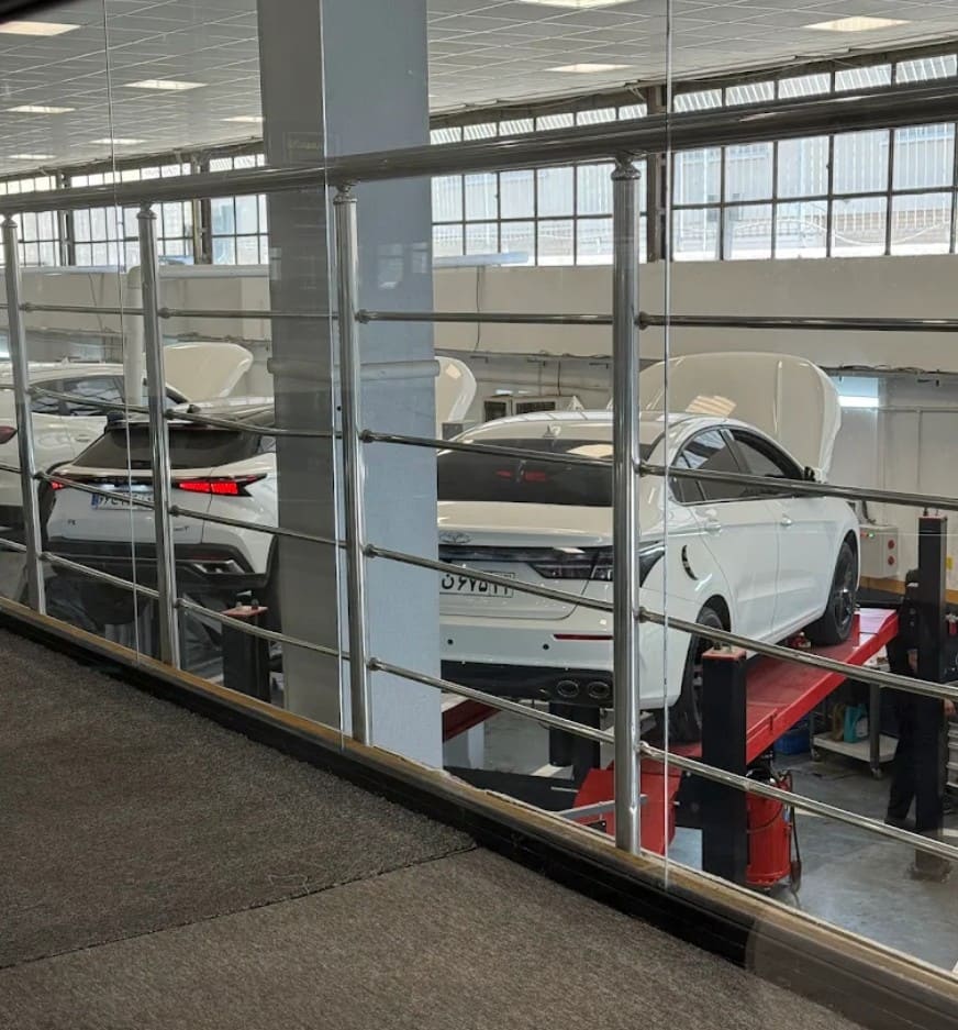 تعمیرگاه مدیران خودرو خسروانی در شرق تهران - کد 193 - نمای فضای انتظار.jpg