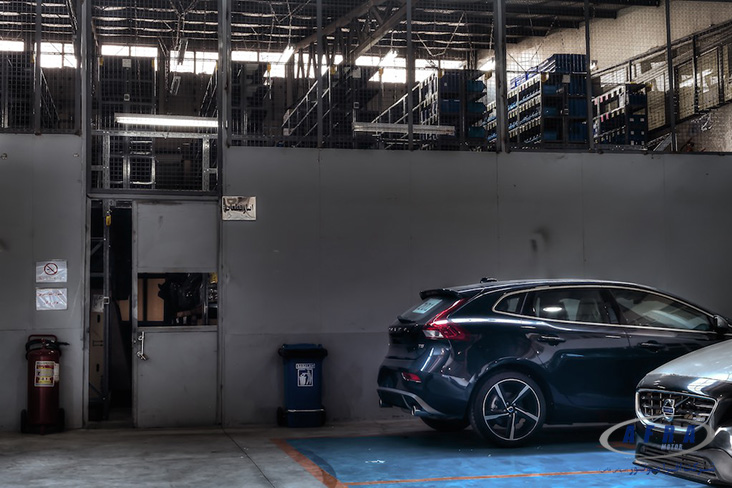 تعمیرگاه مرکزی افرا موتور - تجارت بین الملل گروه افرا 5.jpg