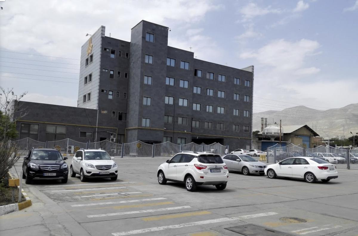 تعمیرگاه مرکزی سایپا در جاده مخصوص - شماره 4 - 2.jpg