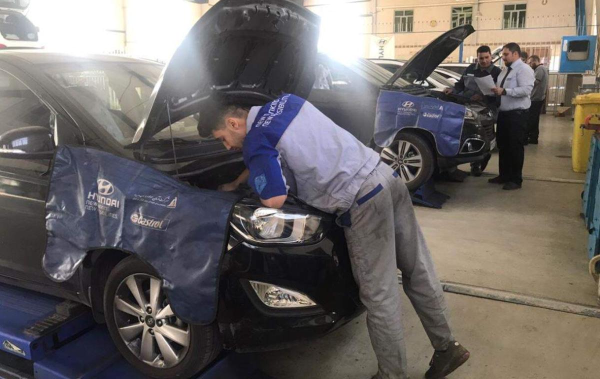 خدمات فنی رو روی آی 20.jpg