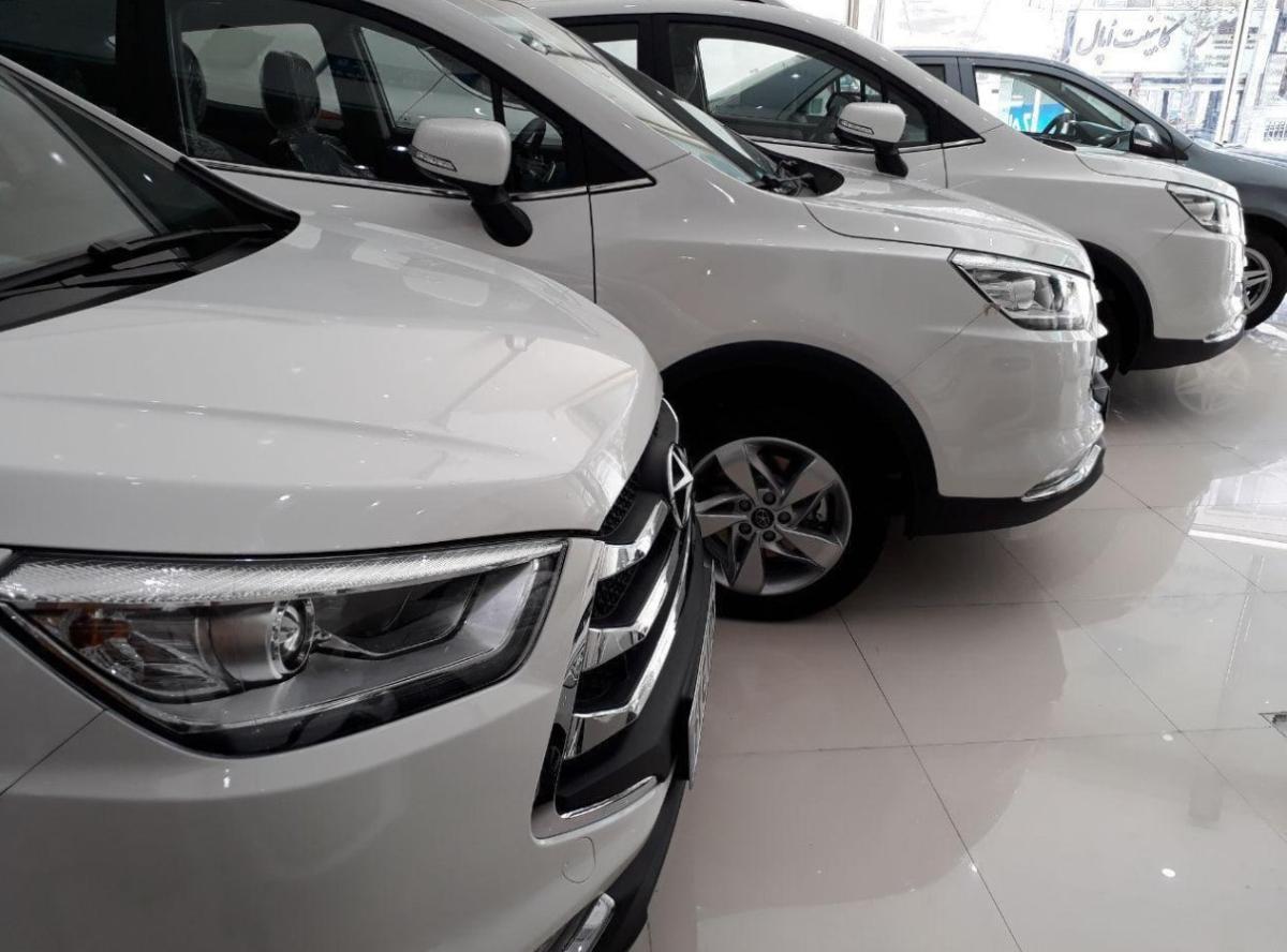 فروش انواع خودرو های نیمه شاسی جک در نمایندگی کرمان موتور.jpg