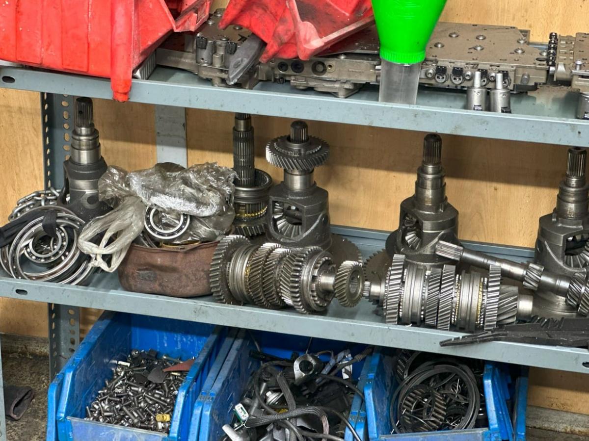 فروش لوازم و قطعات.jpg