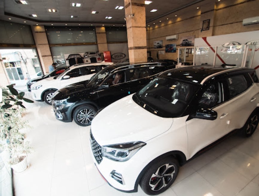 فروش نقدی و اقساط خودرو در نمایشگاه افتخار.jpg