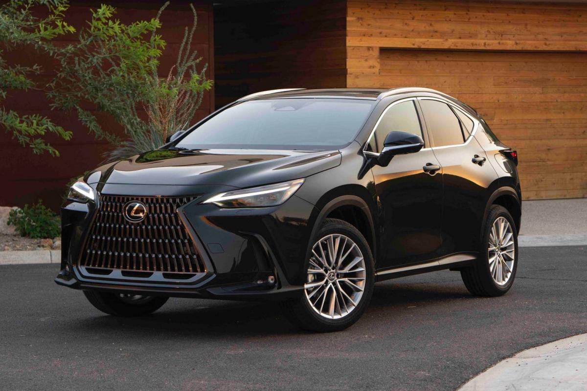 لکسوس NX.jpg