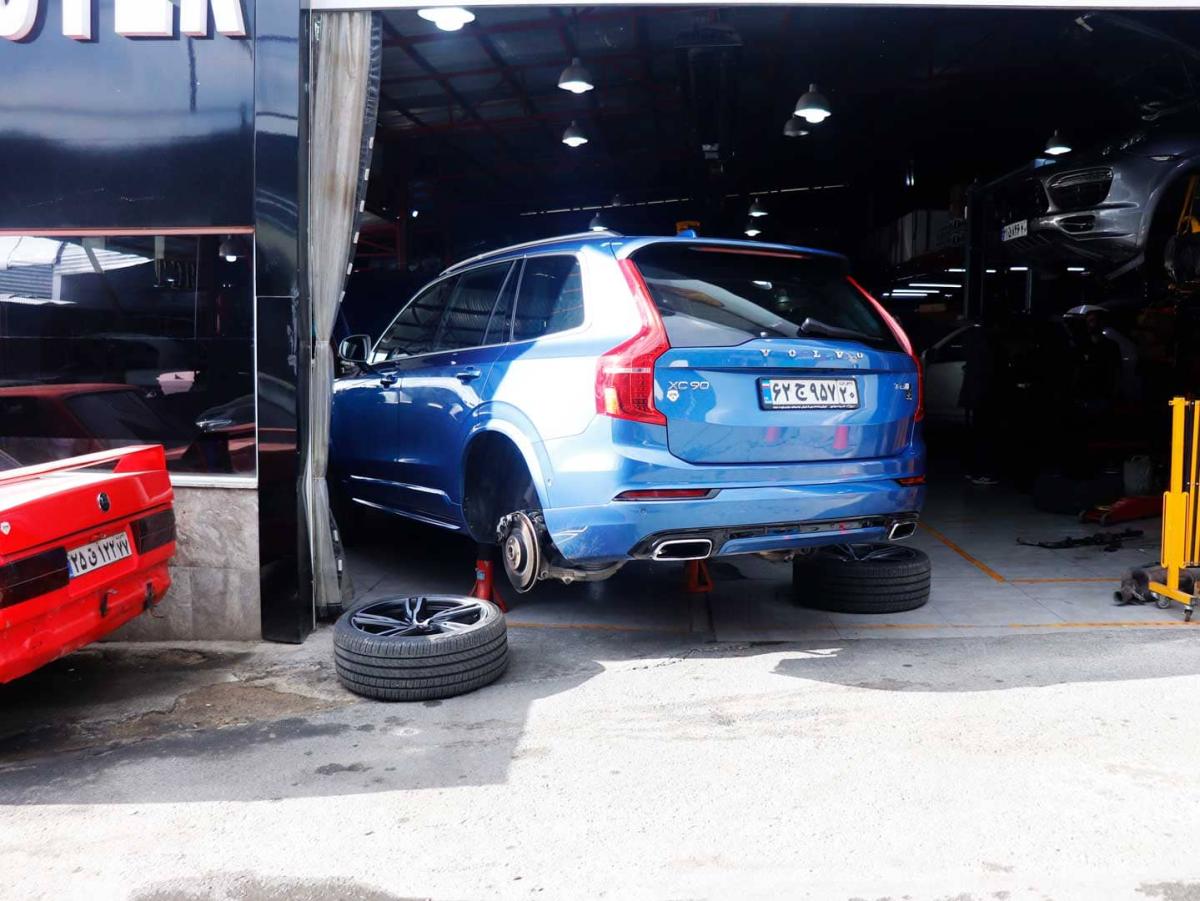 مرکز هیولا سوئد.jpg