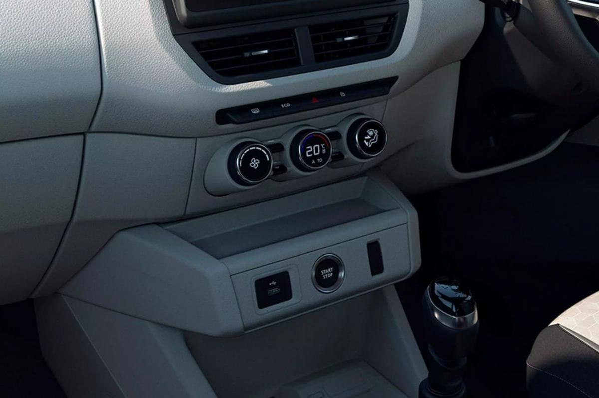 معرفی نسخه جدید و بروز شده رنو تریبر مدل 2025 - 4.jpg