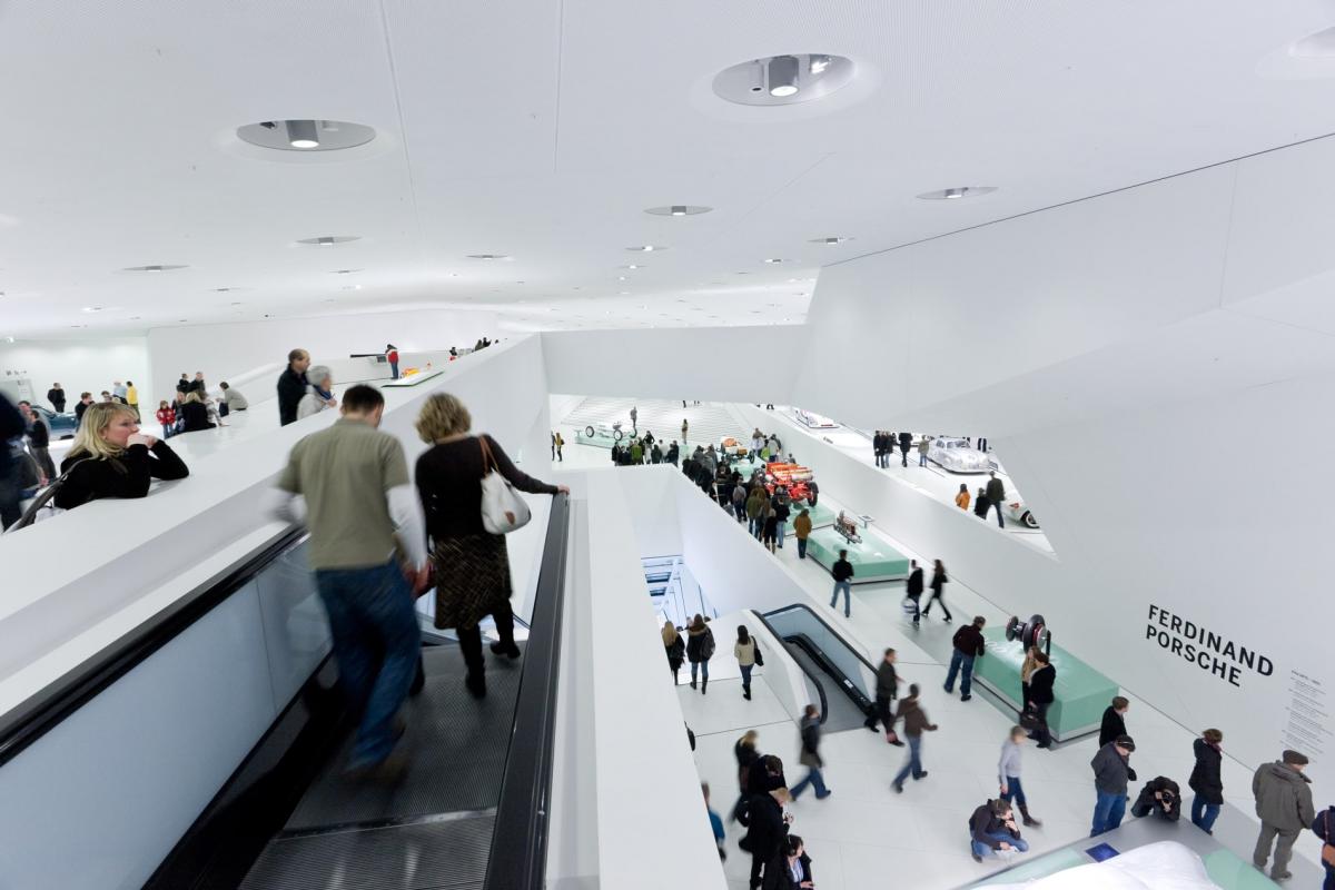 موزه پورشه در اشتوتگارت - ۸.jpg